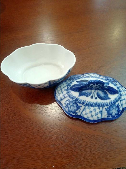 Посуда для сервировки Гжель