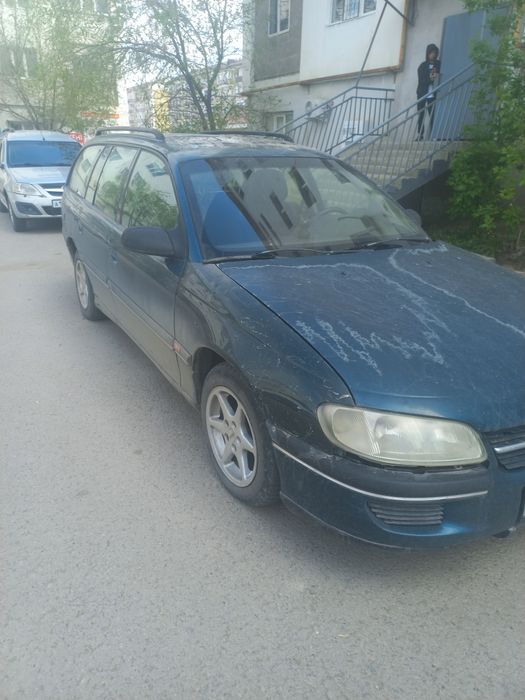 Продам машину опель омега