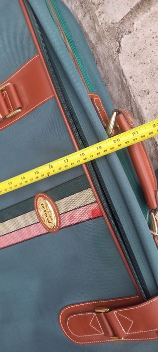 Куфар за багаж на колeла