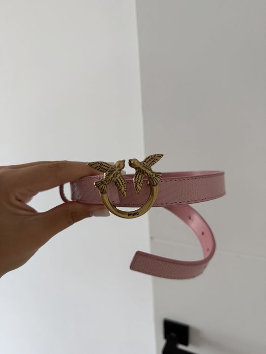 Колан на марката pinko