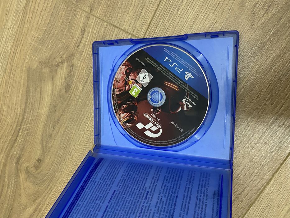 Playstation slim 4, Плейстейшн