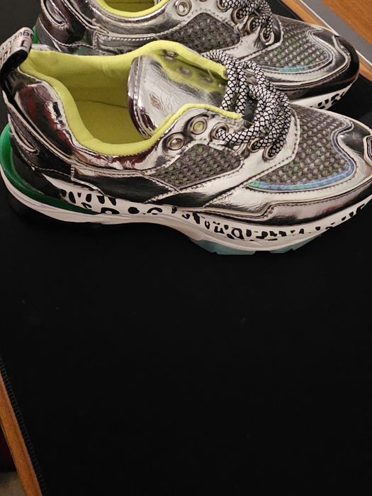 Pantofi sport dama /mărimea 39/noi