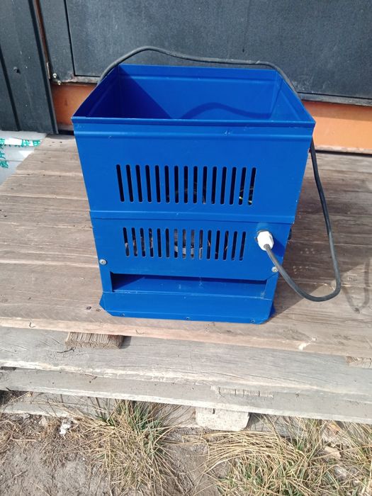 Продам зернодробилку.