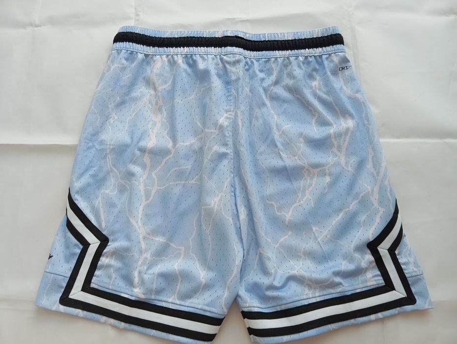 Pantaloni scurti Jordan - Marimea M - Albastru deschis