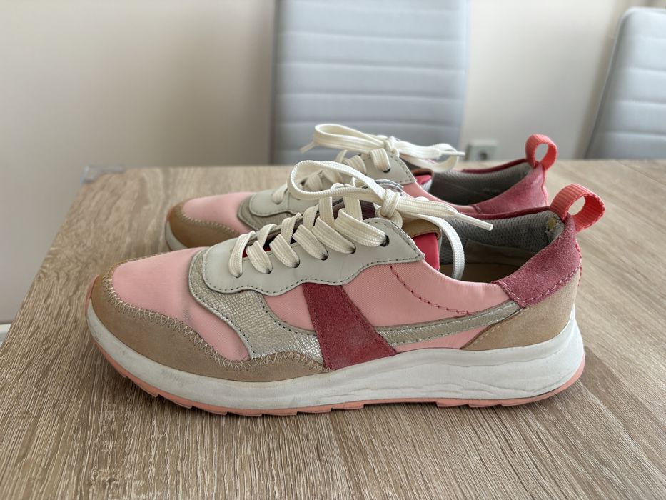 Дамски маратонки Clarks 37 номер, налични в 3 цвята