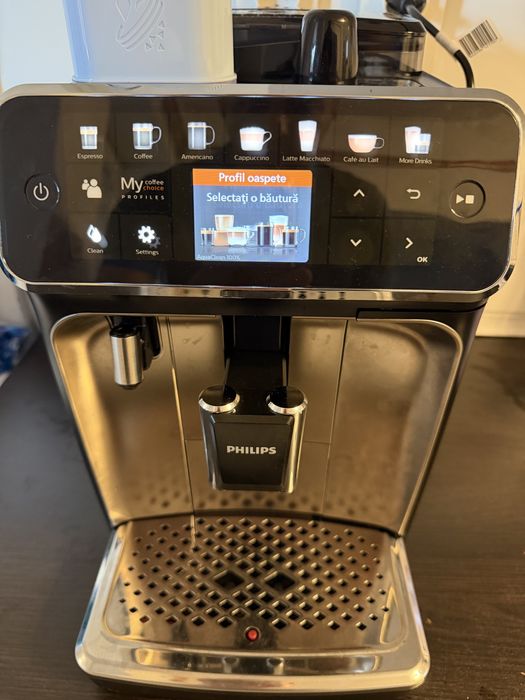 Espressor automat Philips LatteGo Seria 5400