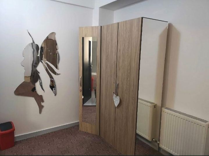 Vând apartament zona centrala
