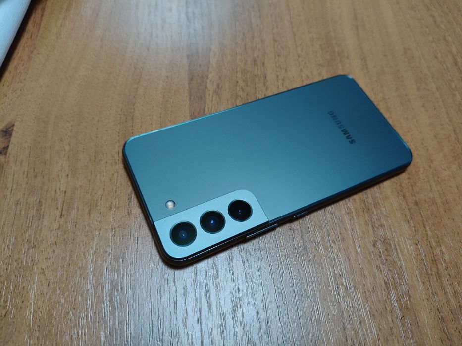 Самсунг S 22 Мощный смартфон в идеале