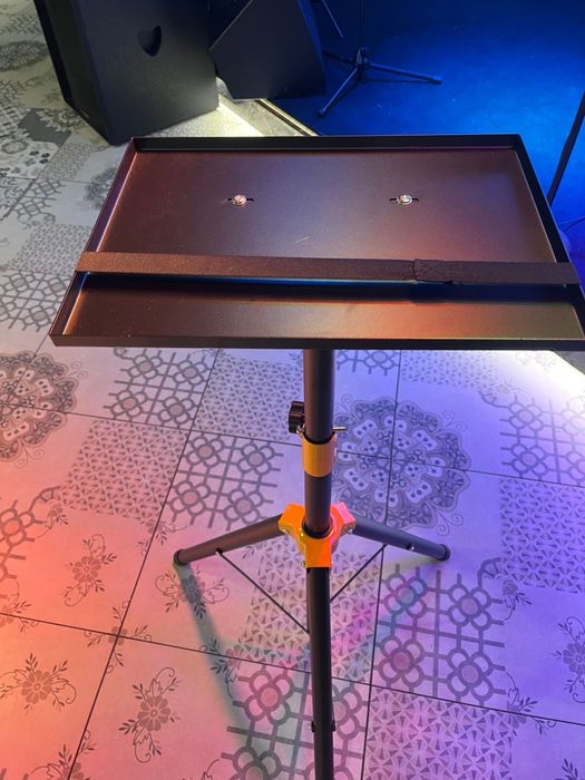 Стойка для ноутбука