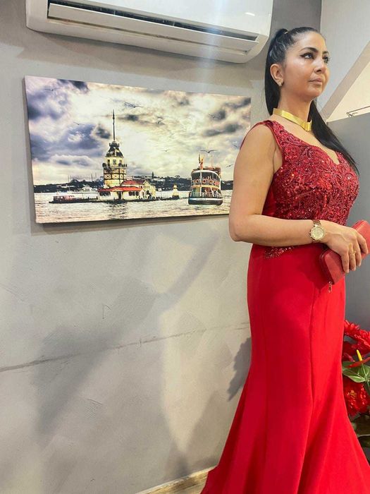Официална рокля за вашите празненства