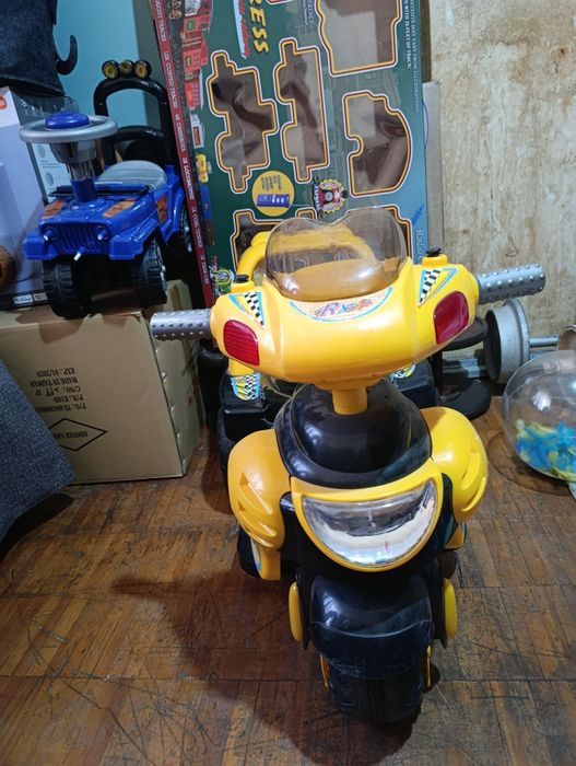 Продается детский квадроцикл