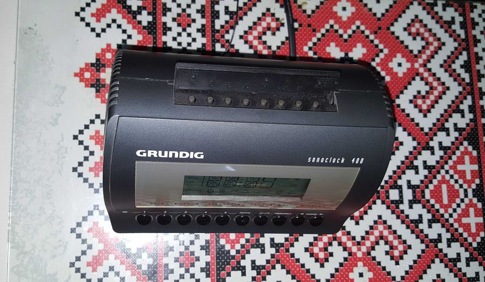 Radio cu ceas Grundig Sonoclock 400 nou (Germania)