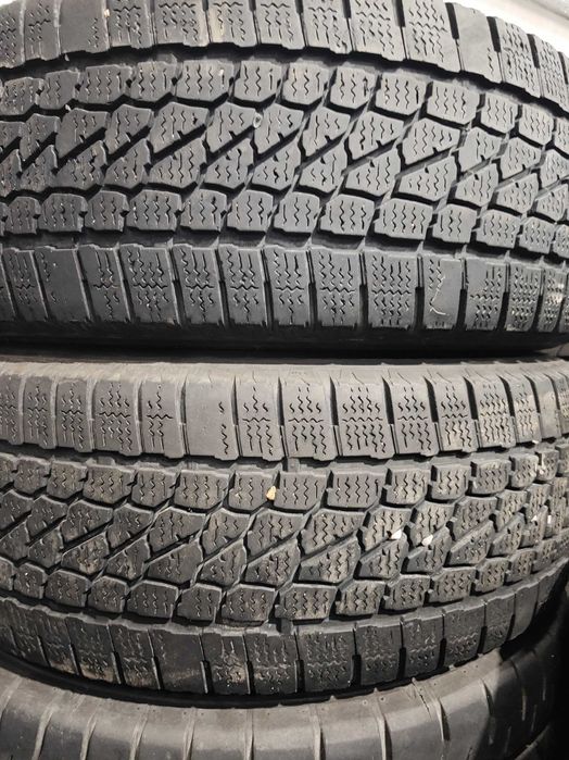 2бр.зимни гуми 225/65/16C Firestone