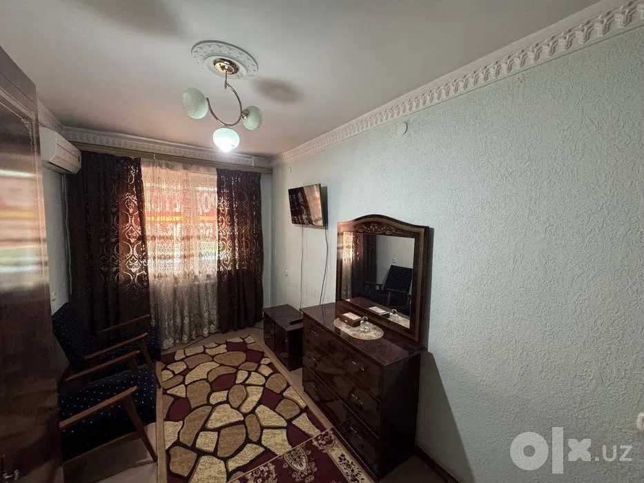 Квартира в Шайхонтахуре 2/4/5 Лабзак 2ком 50м Срочно