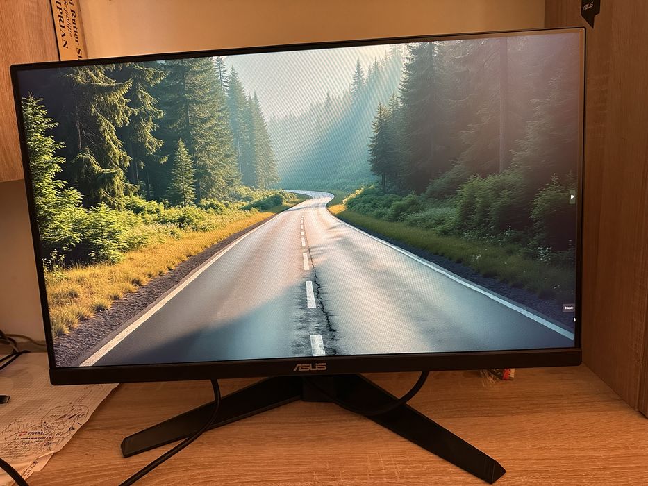 Vand monitor Asus Tuf Gaming 180hz, 23,8 inch in garantie