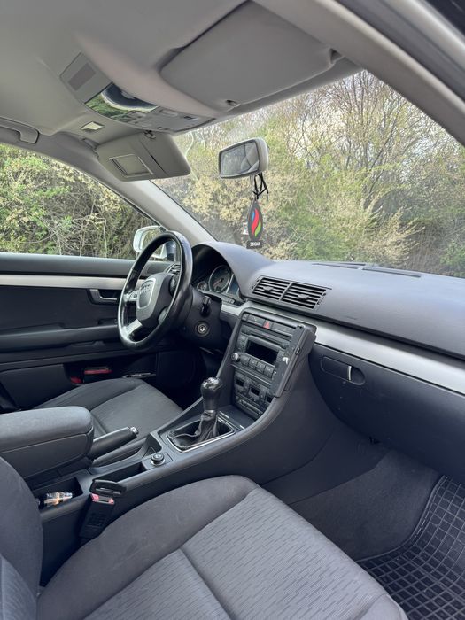 Audi A4 2008 2.0 TDI 140cp