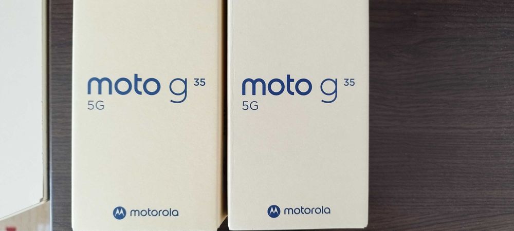 ЧИСТО НОВИ Motorola Moto G35 5G (4GB/256GB) – 3г. Гаранция! (Червен / Зелен)