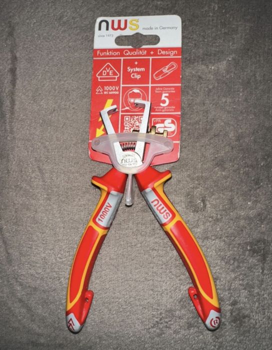 Clesti diverse modele! La super pret