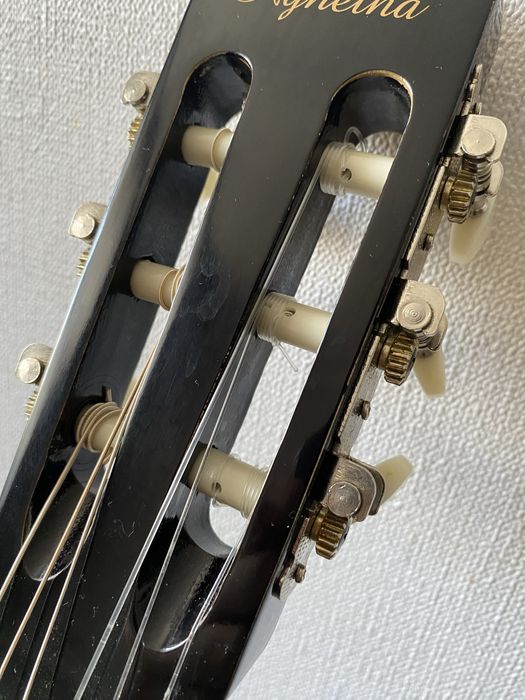 Продам гитару..,