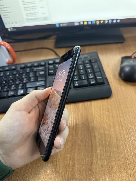 Продам iphone 7 plus