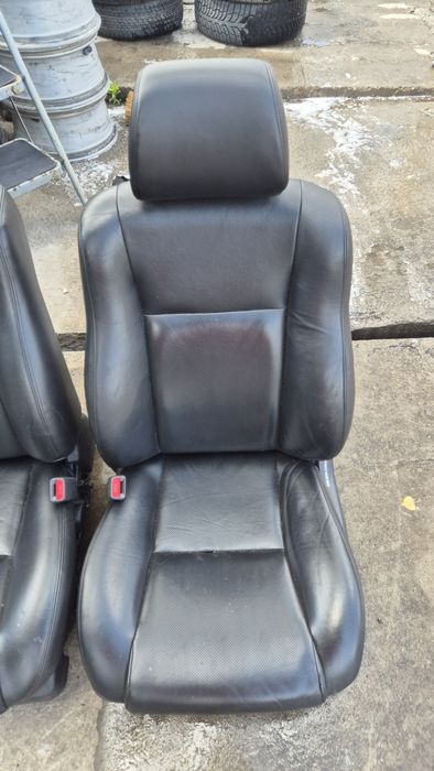 Оригинални Предни Кожени Седалки за Тойота Авенсис Т25 2006- 2009г