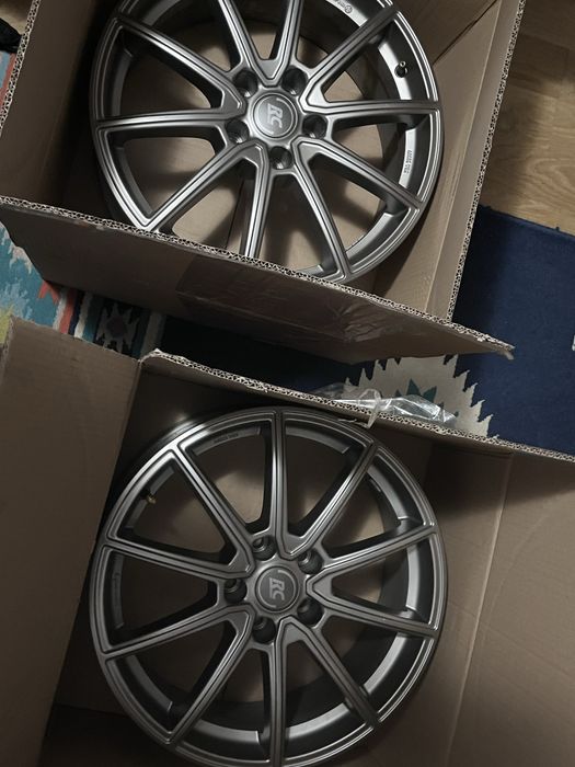 Jante RC R18 5x114.3 7J 64.1mm