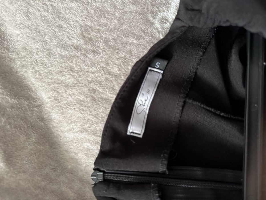 Продаю красивле платье