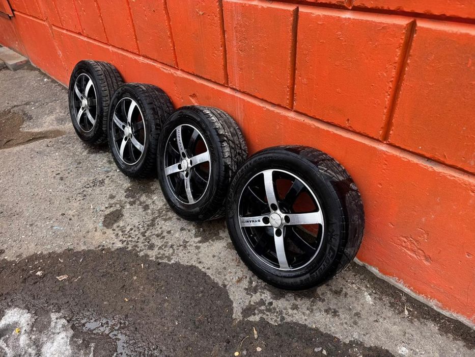 Продам комплект летних шин