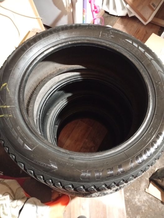 Продаётся Шины зимние