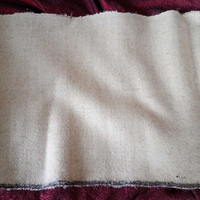 Автентичен тепан вълнен плат