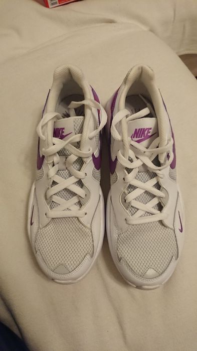 Pantofi sport nike, 39, noi