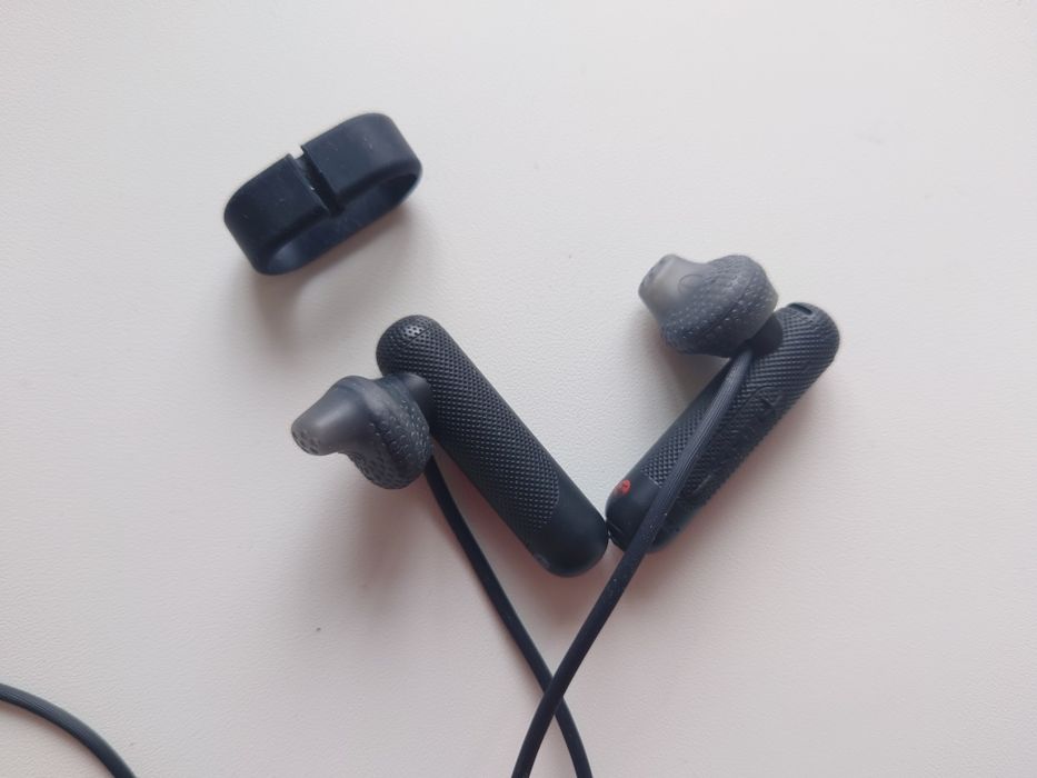 Продам наушники Sony STH40D: