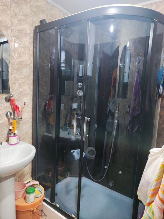 Душевая кабинка срочно