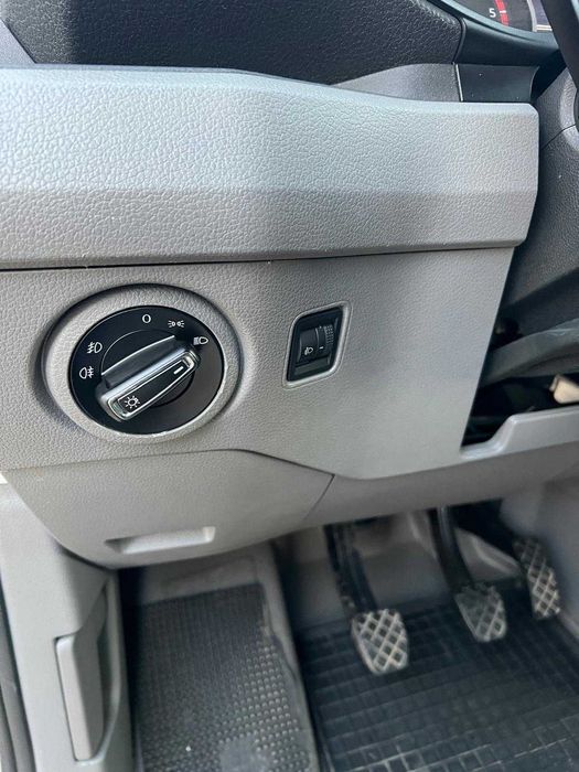 Volkswagen Crafter 3.5 Furgon L3H2 -140 CP