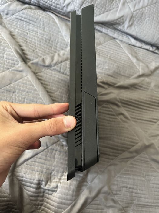 Playstation 4 + 2 геймпада
