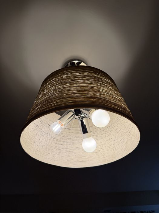 Vand set aplica tavan+ 2 aplice atasate deasupra noptierei