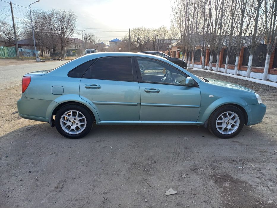 Продам Шевроле Лачетти 2008г 1.8 ат