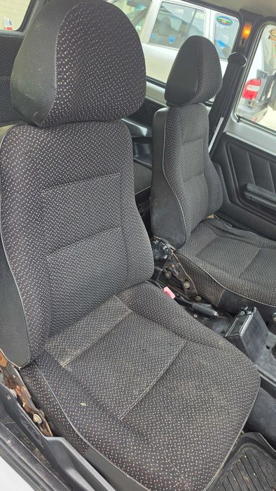 джип Lada Niva 2004