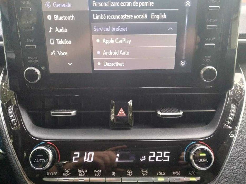 COROLLA SEDAN 1,8 Hybrid Dynamic 2019