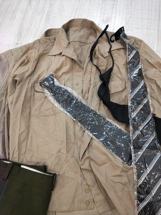 Брюки, кепки полевые