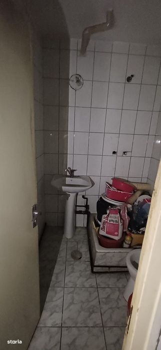Basarab, 4 camere, decom., etaj 1