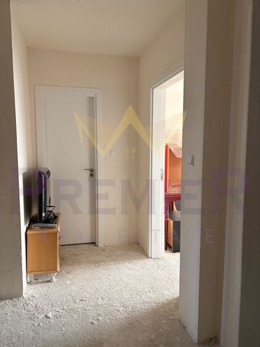Продава се Тристаен апартамент в Поморие - 107 кв.м за 954 €/кв.м - Снимка #4