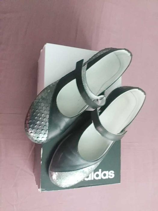 Детски черни обувки от кожа за момиче 35лв-размер 32