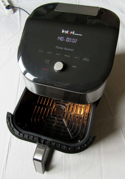 Еър Фрайър Instant Vortex PLUS ClearCook & OdourErase