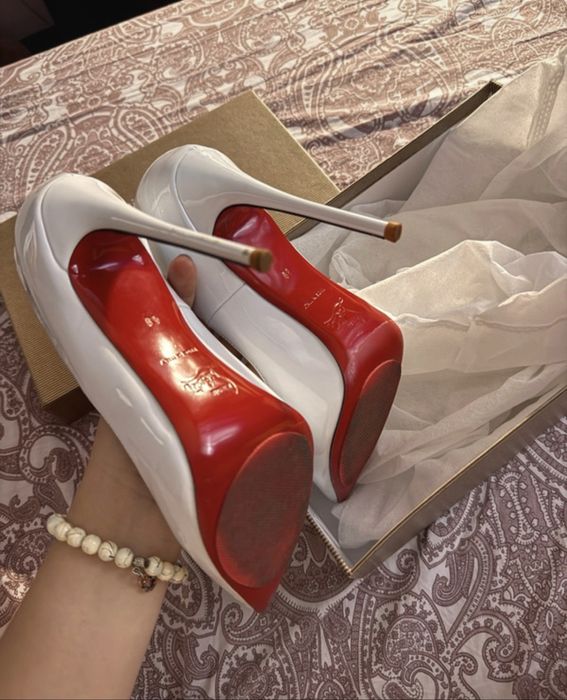 Pantofi Christian Louboutin