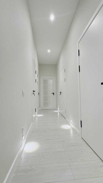 ул Бобура Продаётся 3-х комнатная квартира