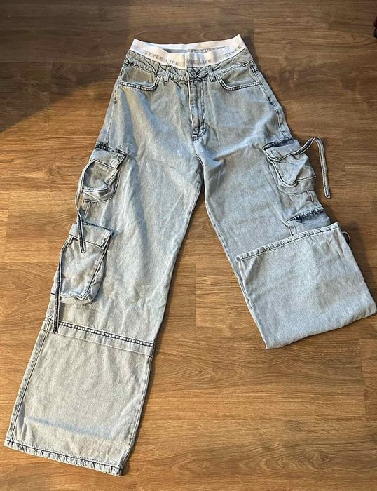 Дамски дънки с широк крачол