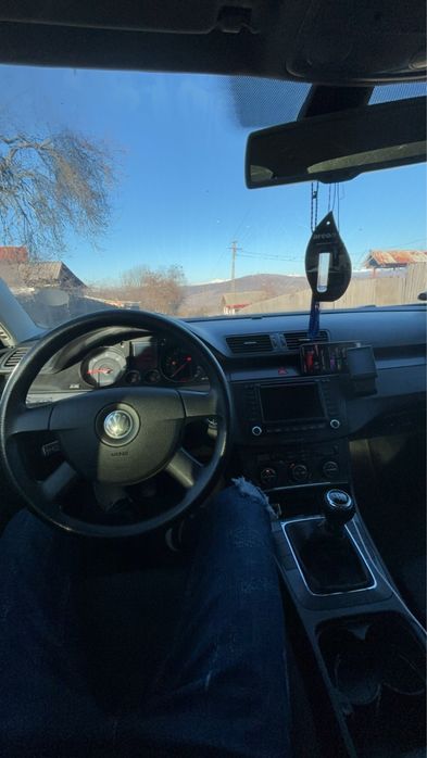 Volkswagen Passat B6 • 2006• 2.0TDI