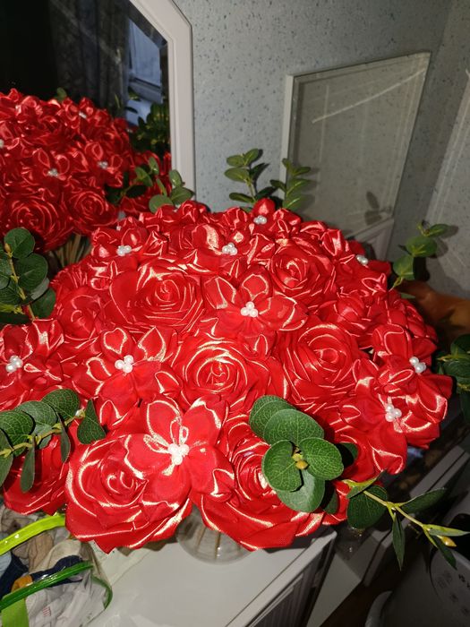 Солмайтын раушандар, атласные розы