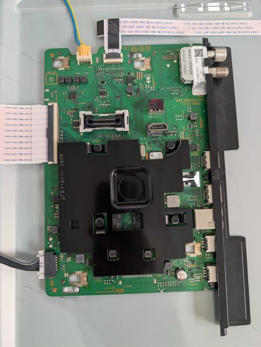 Dezmembrez Samsung 50BU8072 (UE50BU8072U) - Plăci Funcționale, Ecran Defect